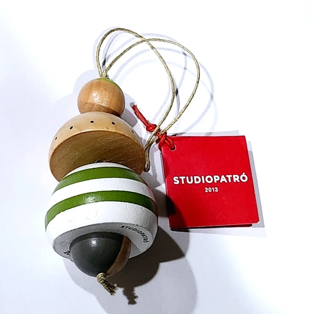 CRATE & BARREL FAMILY ORNAMENT Child HANG WITH THE FAMILY